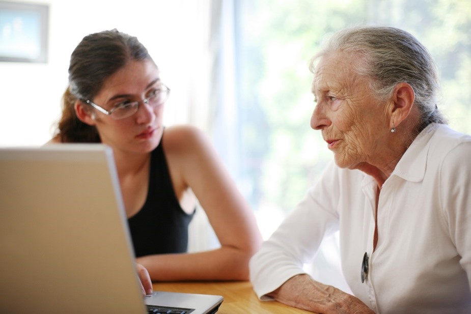 Why Local Elder Care Consultants Are Invaluable Compared to National Online Referral Services